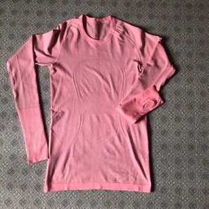 Lululemon Swifty tech long sleeve crew. Size 4